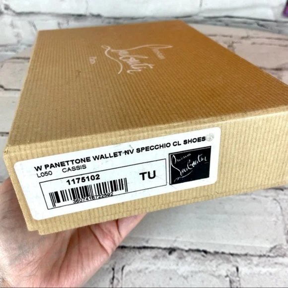 SOLD ⭐️Christian Louboutin pink patent leather long zippy zip around wallet w… - Picture 15 of 16